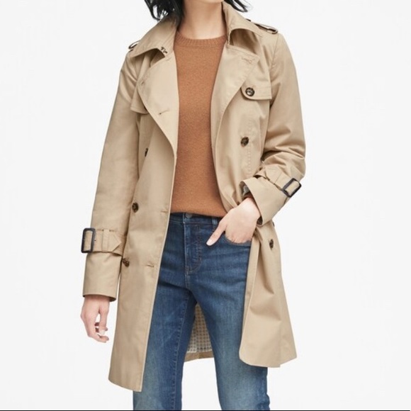 BR Water-Resistant Classic Trench Coat - Picture 10 of 11
